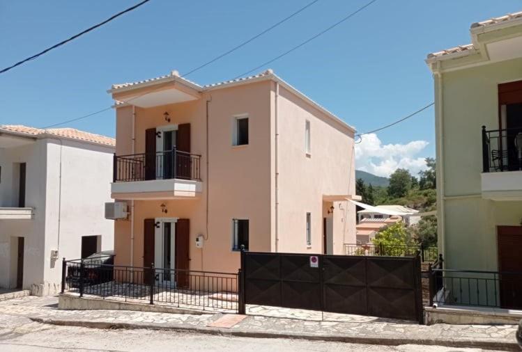 Hermes Holiday Home In The Port Of Sivota エクステリア 写真